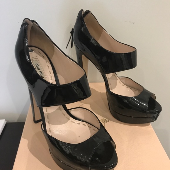 Miu Miu Patent Leather Platform Heels- size 39 - Picture 1 of 5